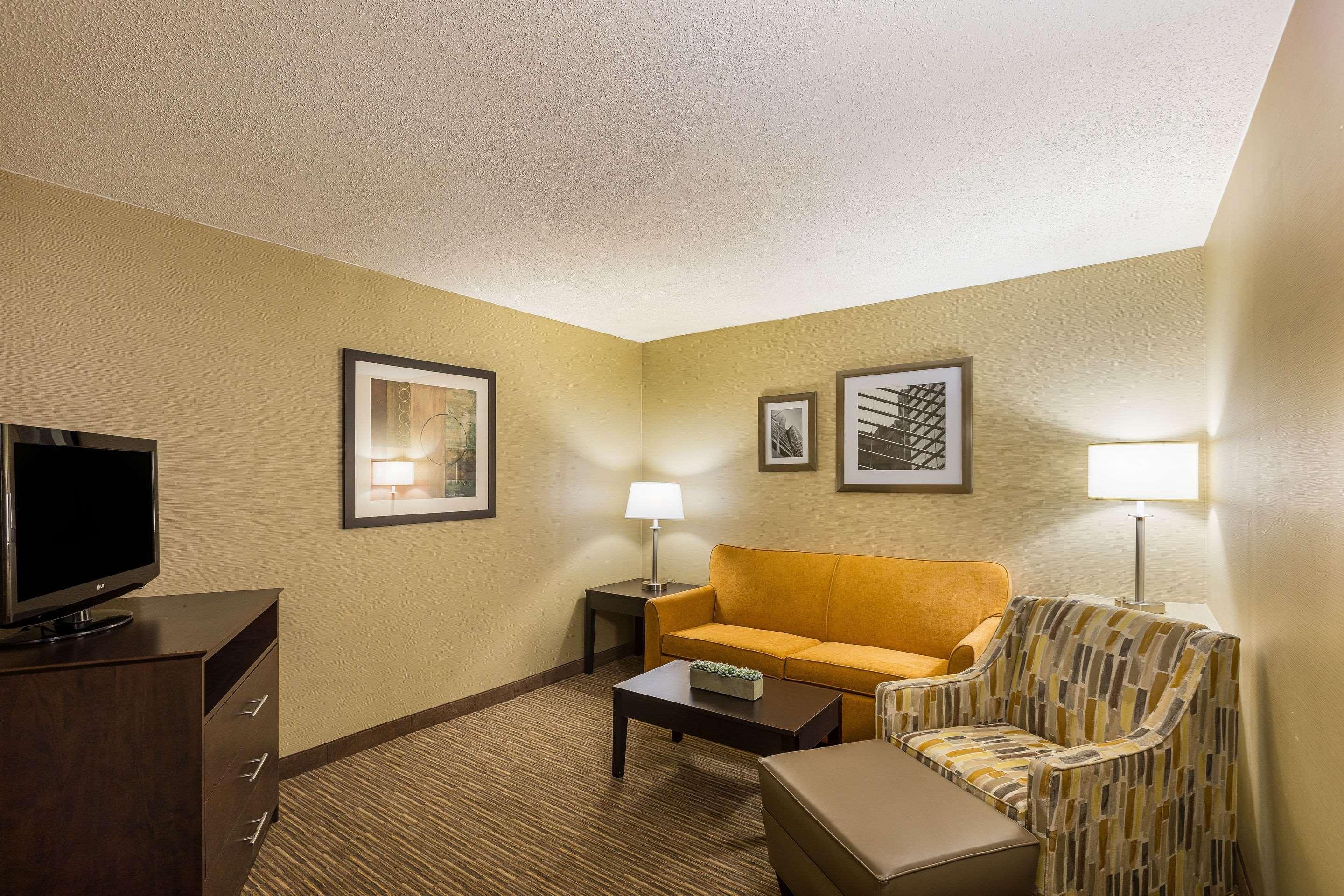 Quality Inn University Lansing Exteriér fotografie