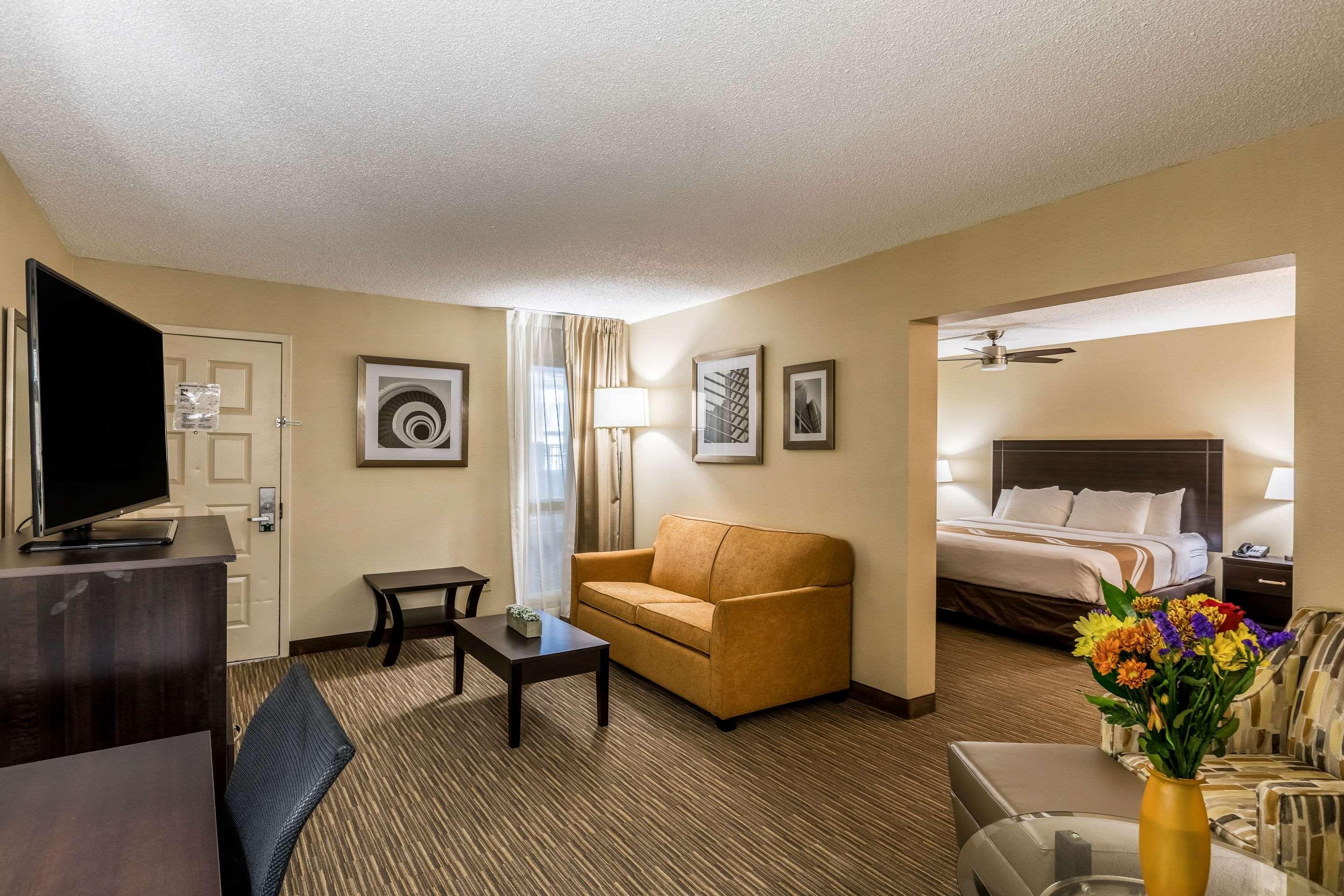Quality Inn University Lansing Exteriér fotografie