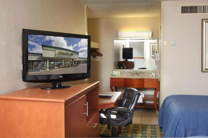 Quality Inn University Lansing Exteriér fotografie